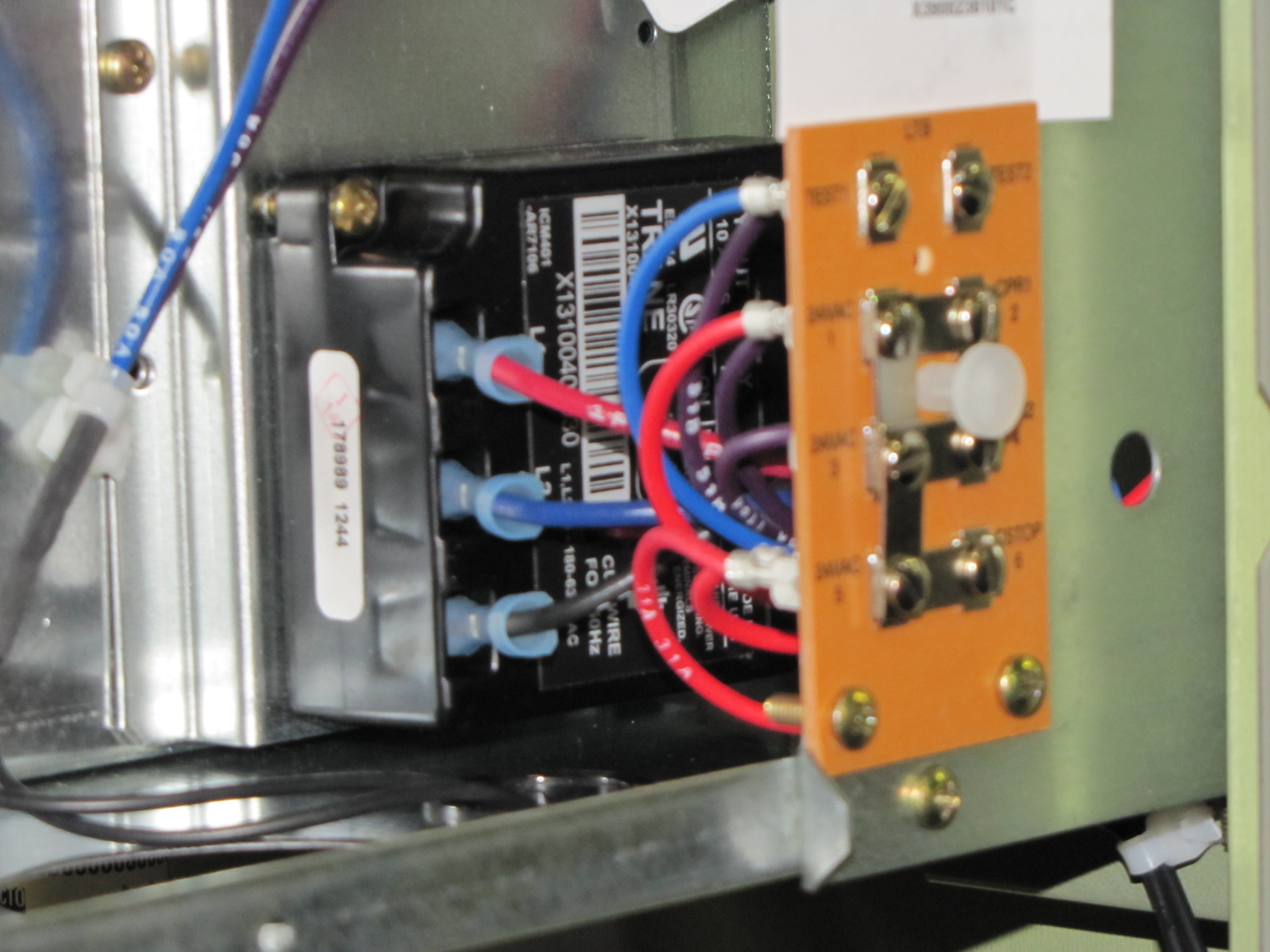 Phase_Monitor_and_Peep_Hole3.jpg